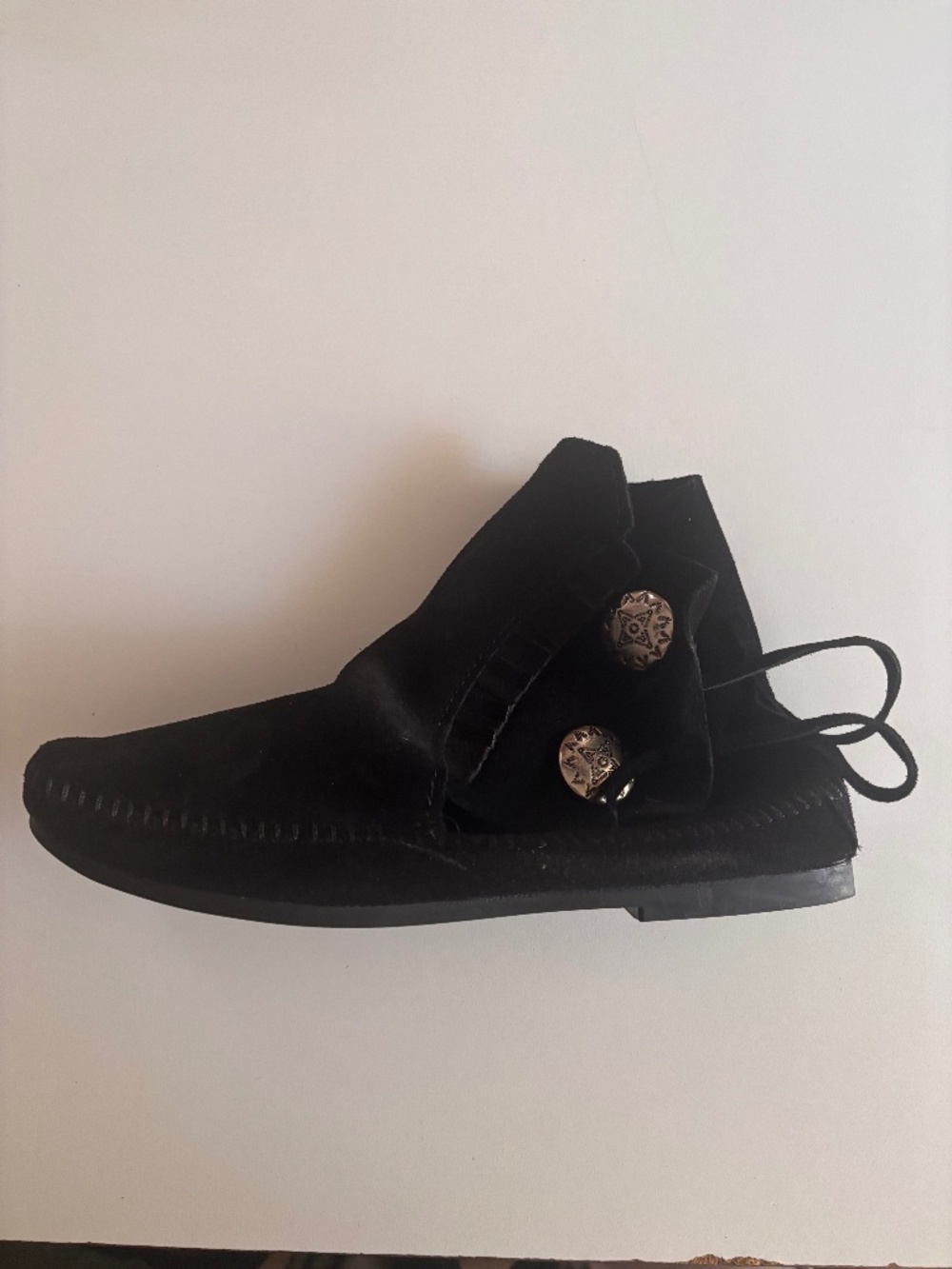 Minnetonka Black suede, size 8m